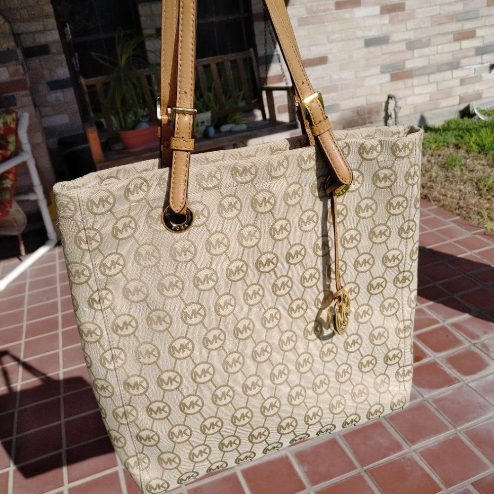 Michael Kors Large Beige/Tan Signature Tote Bag